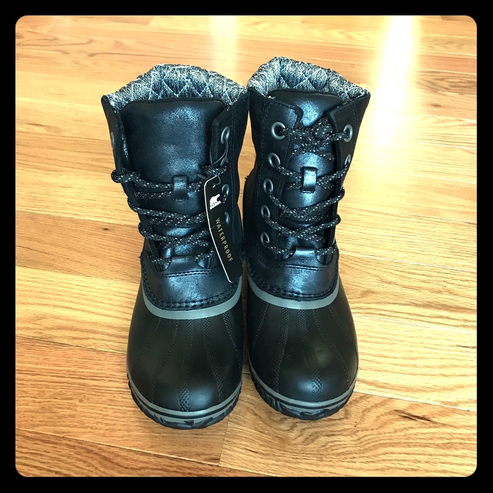 Sorel Snow Boots Brand New